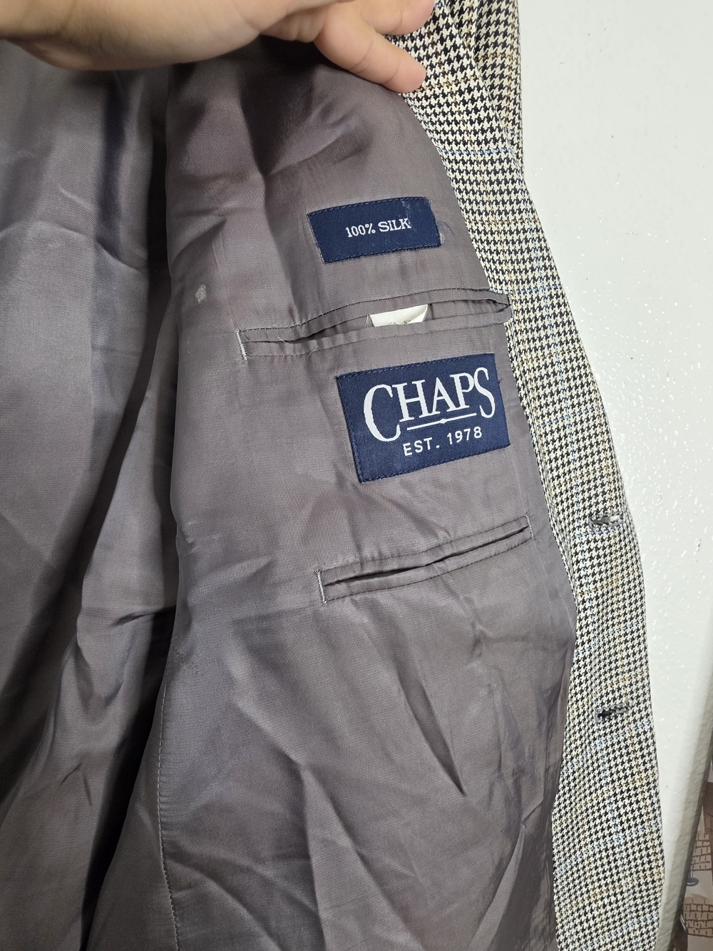 Chaps Men's 46R Silk Blazer Sport Coat Houndstooth Plaid Beige Blue Two Button - Picture 10 of 16